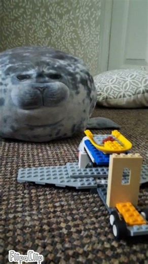 Seal builds with lego. #seal
