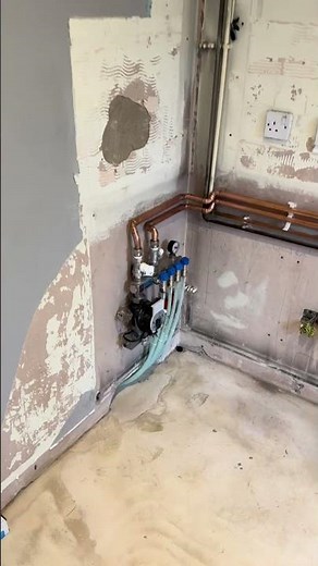 Busy day installing a pressurised hot water cylinder and connecting up UFH #heatingengineer