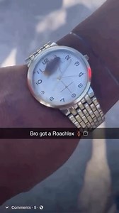 One of the most innovative watches I have seen this year: Roachlex 🪳 Maybe it is a piece unique ⭐️ 📹 @rustyorange | I FN love watches