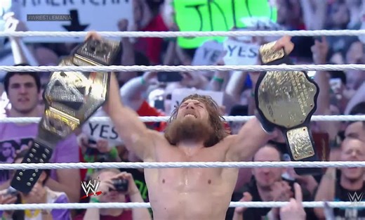 蛋妞赢下冠军发动全场YES运动【摔角狂热30】