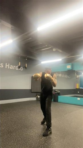 Shadow Boxing = Fight IQ, Timing & Control #shadowboxing #shorts #youtubeshorts