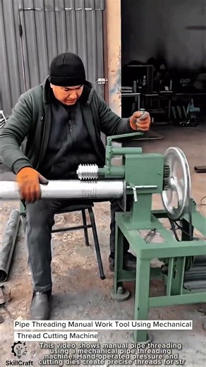 Pipe Threading Manual Work Tool Using Mechanical Thread Cutting Machine #worktool