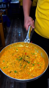 121K views · 1.7K reactions | Experiencia en mesa : arroz con marisco en sartén #MiBarrunto #AlianzaLima #experienciaenmesa | Mi Barrunto | Facebook