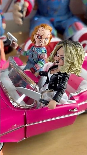 Tiffany & Chucky carjack 80’s Barbie. ￼#childsplay #chucky #tiffany #barbie #horror