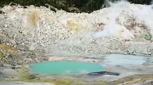 35K views · 148 reactions | Located in the heart of northern California’s Shasta Cascade region, Lake Almanor offers classic lake bliss: water sports, family-friendly activities, and a tranquil ambience. #CaliforniaGems | Visit California | Facebook