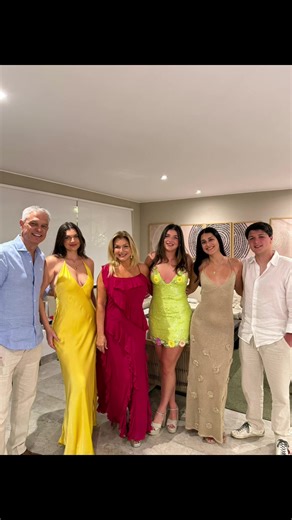 Celebrando el Año Nuevo en Familia y Amistad