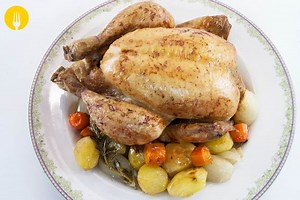 Como sabemos que os encanta el pollo, hoy os proponemos una recopilación de algunas de las mejores recetas de pollo al horno que hemos compartido con vosotros durante estos años. Son recetas sencillas de preparar y muy económicas, con las que se obtiene un delicioso bocado.El pollo es uno de los animales con mayor presencia en la cocina de medio mundo. Su carne, con una menor cantidad de grasas qu ...