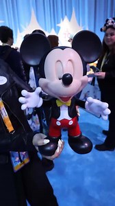 763K views · 4.6K reactions | Closer look at the NEW talking Mickey Mouse Popcorn Bucket. When you say “hey Mickey” he responds with one of 3 phrases ♥️ #disneyland #disneyland70 #disneyland70#disneyland70celebration #mickey#mickeymouseparty #disneypopcorn#disneypopcornbucket | Chip and Company | Facebook