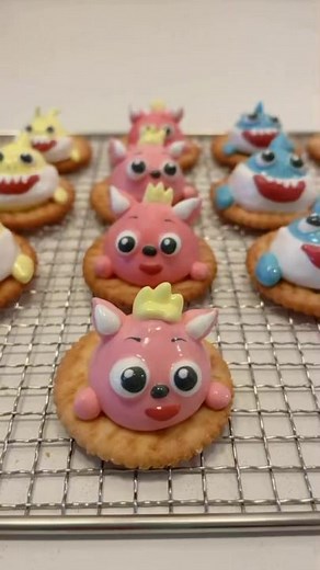 Customized Baby Shark Meringue Cookies | Clay Art Timelapse