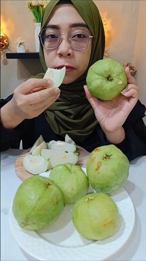 mukbang jambu kristal tanpa biji #asmr #mukbang #food #makan #asmreating
