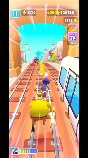 Epic Hoverboard Save 🔥 #shorts #subwaysurfers #gaming #shortvideos #impossible