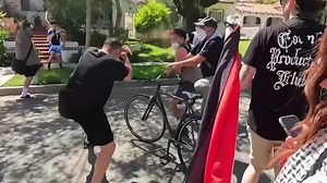 Pro-Palestinian, pro-Israeli protesters clash in LA