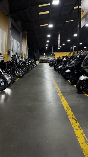 Luxury on 2 wheels 💎 Is the Honda Goldwing the most comfortable bike out there? 👀 | SuperBike Factory