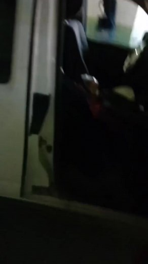 Negligencia e indiferencia: niegan atención médica a la abuelita María Guerra en Palau La historia de la señora María Guerra, adulta mayor que permaneció desaparecida durante varios días y fue hallada en un estado de salud crítico, ha puesto en evidencia la falta de sensibilidad y humanidad en el sistema de atención médica de Palau, Coahuila. Pese a que presentaba signos de deshidratación severa y debilidad extrema, personal del IMSS número 27 habría negado brindarle atención médica inmediata ba