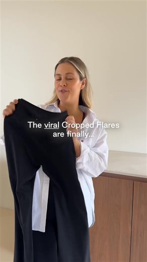 The Cropped Pocket Flare Pants that feel sooo good, you’ll never want to take them off. 🙌 Pocket for your essentials ☁️ Buttery soft fabric ⭐ Versatile for every season 👍 Will have you outfit repeating all week long! Free shipping over $150 and easy 30 day AU returns https://nimbleactivewear.com/products/in-motion-cropped-pocket-flare-pant-black | Nimble Activewear