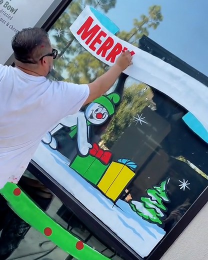 572K views · 2.9K reactions | This guy paints the most incredible Christmas designs on windows  | UNILAD | Facebook