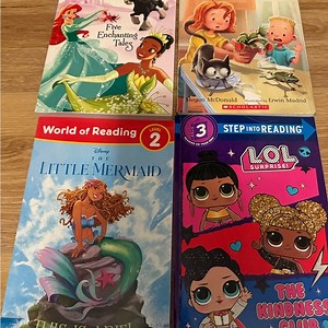 Step into Reading Book Set of 4 level 2-3 books