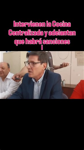 Doble Media Hora on Instagram: "El Ministro de Educación visitó Reconquista y puso en funciones a los interventores Marlen Espíndola y Oscar Duarte por el mal uso y vandalizacion de las instalaciones modernas de parte de agentes públicos destinados en la institución."