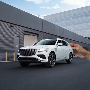 4.2M views · 2K reactions | A display so massive, you’re in total control, wherever life takes you in the GV80. | Genesis USA | Facebook