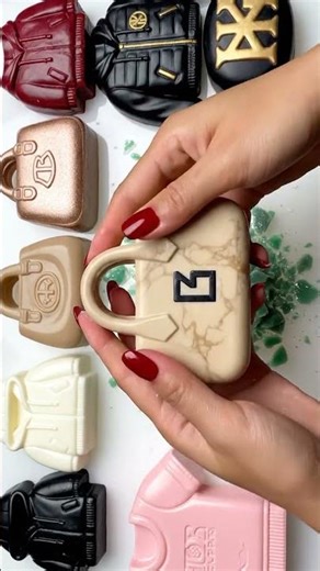 💥 ASMR SOAP CRUSHING | Sonidos Crujientes Relajantes Sin Hablar #soapcrushing #asmrsounds