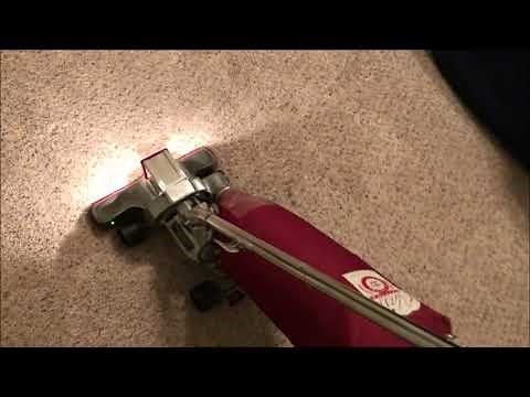 Royal Classic Edition 4000 Upright Vacuum (10.5 amp) Cleaning Performance