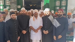 2.1K views · 29 reactions | KARNATAKA LEGISLATIVE ASSEMBLY SPEAKER U.T.KHADER VISITED THE HAZRATH KHAJA BANDA NAWAZ RH DARGAH IN GULBARGA | GulbargaTimes | Facebook