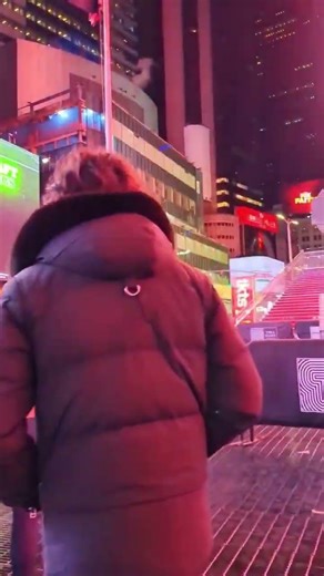 Street walk New York city ❤️#rihanna #umbrella