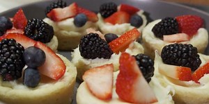Taste of the Ozarks: Mini Fruit Pizza Cups