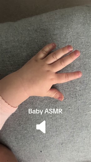 Baby scritch-scratches without the trending audio. 😍 #ASMR #soothingsounds #babygirl #babysounds #baby