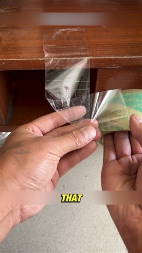 Smart Trick to Remove Tape Without the Mess #LifeHacks #SmartTips #EasyTricks #DIYHacks #TimeSaver | Production Pulse