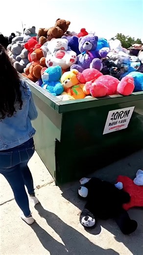 Dumpster Diving Adventures: Discovering Hidden Treasures