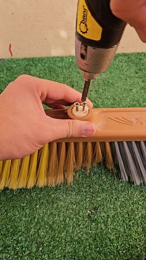 25K views · 131 reactions | فكرة رائعة #simple_inventions #اختراعات #experiment #ابتكار #smartphone #diy | ورشة workshop | Facebook