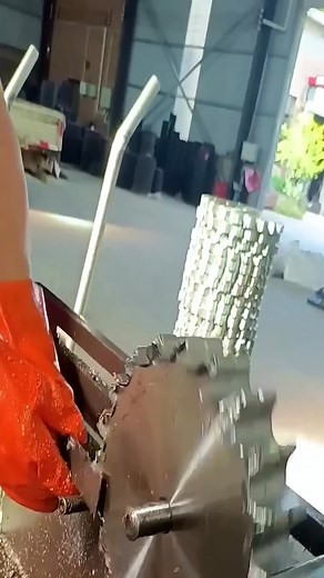 Gear corner deburring process- Good tools and machinery make work easy | Creative working