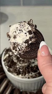 Quick & easy Oreo fluff dessert recipe!