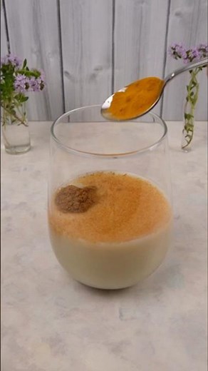 Goldene Milch in 3 Minuten selbst gemacht!
