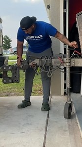 Smoothest ride ever experienced, “Step 01” set your GEN-Y Boss, “Step 02” hook your expedition Trailer with Cruisemaster Do35. 🚨Towing off-road requires a strong trailer’s weight distribution systems and the DO35 can handle anything, The DO35 allows you to take your trailer anywhere your 4wd can get with its rotational articulation both horizontally and vertically. 🚨GEN-Y BOSS Hitch: The BOSS Torsion-Flex is the innovative fusion of the MEGA-DUTY drop hitch and TORSION-FLEX technology. In addi