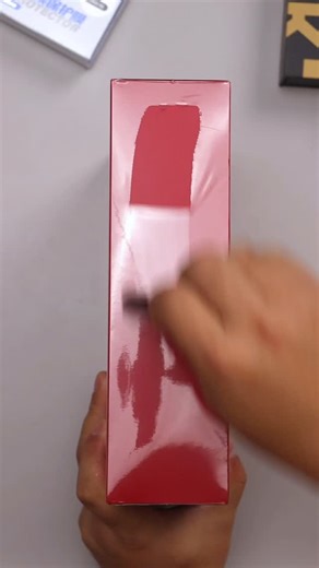 Mobilelytics on Instagram: "Huawei_Mate_X7_Immersive_Unboxing_and_Screen_Protector_Application_and_spring-loaded_buckle_design #explore #shorts #india #youtube #instagram"