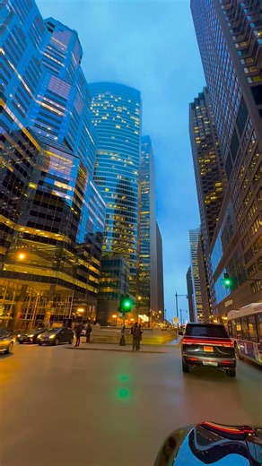 1.2M views · 82K reactions | The dream city Chicago  #chicagoland #chicagoblogger #chitown #chicagolife #chicagophotographer #chicagotravel #chicago #chicagodowntown #chicagoexplore | Travel with me | Facebook