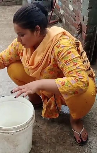 Washing Sandals: Step-by-Step Guide to Clean Your Footwear