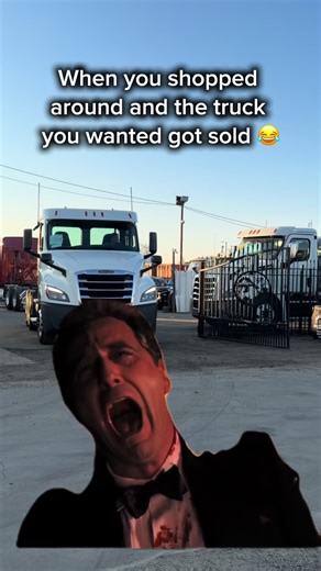 It happens more than you think 😂 #trucks #truckint #freightliner #peterbilt #kenworth
