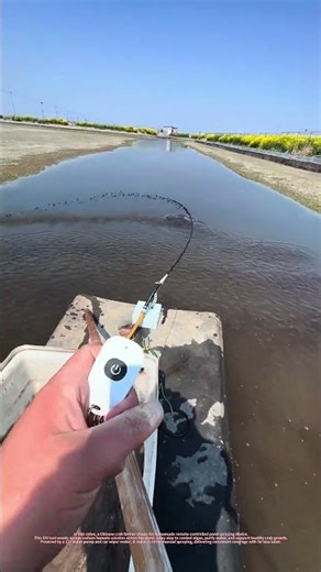 Homemade Remote Pond Sprayer for Crab Farming | Even Sodium Humate Spray to Save Labor