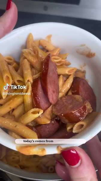 Creamy Kielbasa Pasta: Easy & Delicious 10-Minute Meal