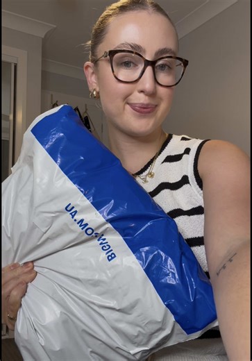 Stylish Work Outfits: Expert Tips on Pant Suits