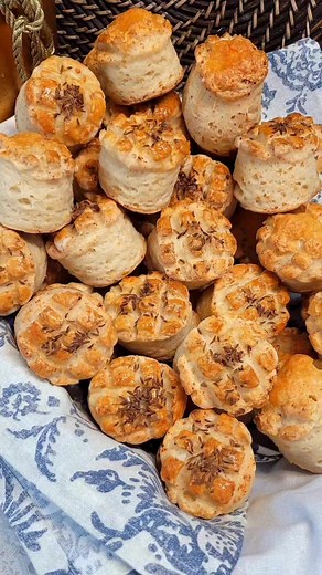Pogácsa #cooking #baking #walnut #poppyseed #hungarian | Annamaria's Kitchen