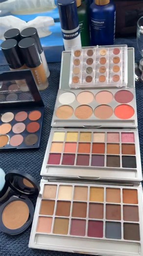 Kryolan Professional Make-up on Instagram: "Day two of shooting our 2026 product launches 📸🙌"