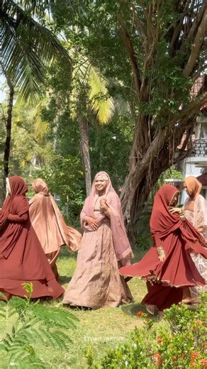 N O O R A Q S A on Instagram: "Bride tribe🤎 #fyp #fyp#explore #bridetobe #bridesmaiddress"