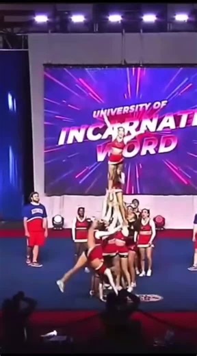 Cheerleading College Cards: Showcasing Team Spirit