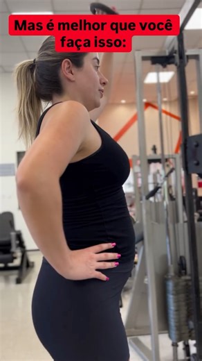Leticia Caimi on Instagram: "Um estudo randomizado controlado mostrou que um programa de 12 semanas de exercícios para músculos abdominais e do assoalho pélvico durante a gestação não aumentou significativamente a distância inter-reto (IRD), ou seja, não agravou a diástase abdominal durante ou após a gravidez. No entanto, abdominais não são a melhor escolha na gestação. Com o aumento uterino, o corpo da gestante passa por diversas adaptações: alterações no centro de gravidade, equilíbrio, postur