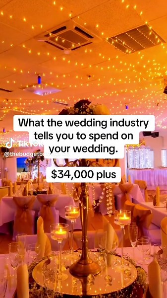 Wedding planning tips and advice to save you money! #weddingadvice #weddingplanning #budgetfriendly #weddingbudget #budgetwedding #budgetbride #diybride #diywedding