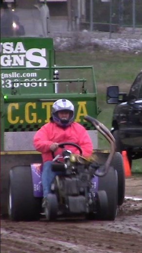 bull riding some wild tractors #tractorpulling #gardentractor #bullriding #usa
